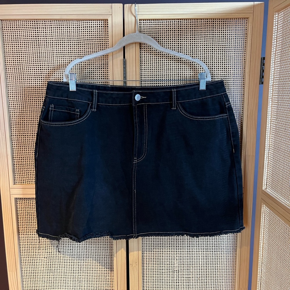 Forever 21 Women’s XXL Skirt